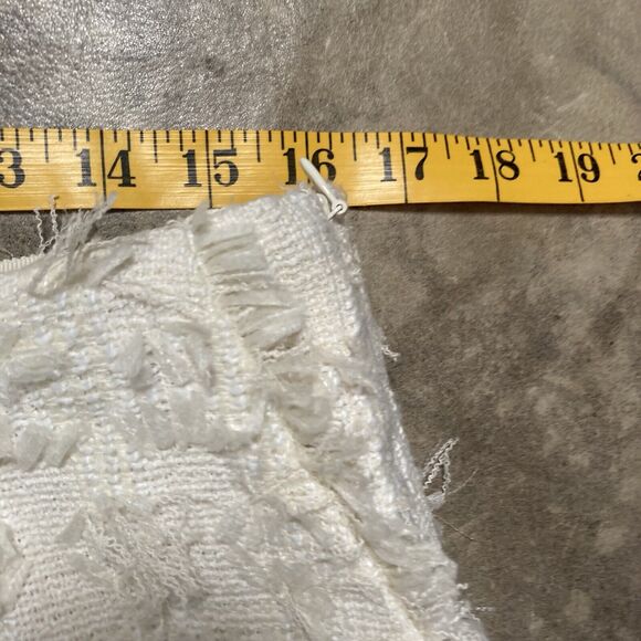 HM Mini Skirt Womens 10 Ivory Textured Short Pockets‎ Holiday Shaggy - Picture 2 of 10